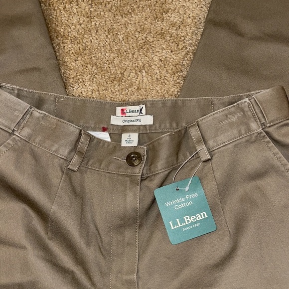 L.L. Bean Women’s Tan Capri Pants - Picture 3 of 4